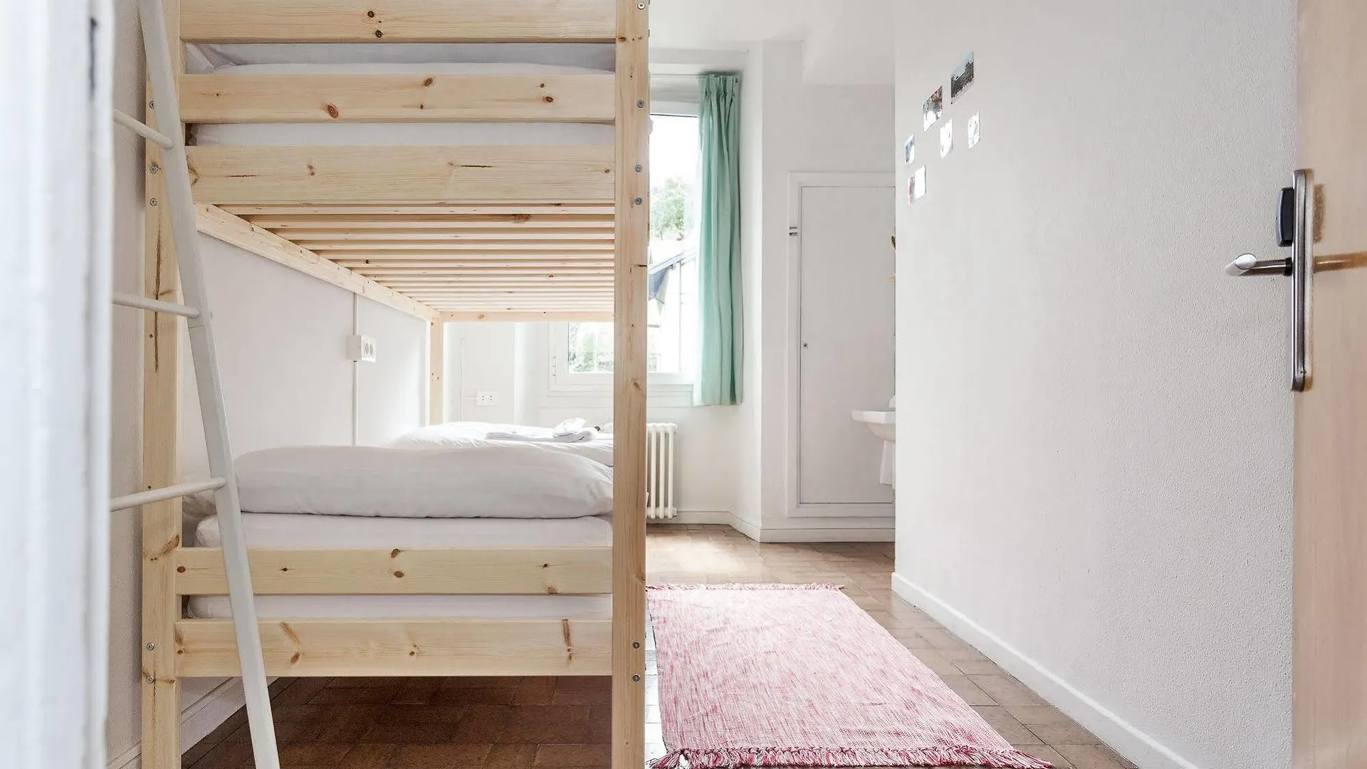A Room In The City Hostel San Sebastian